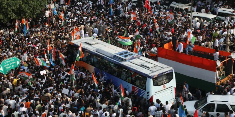 Indian Opposition Marches to Supreme Court, Seeks Halt to Voter List Revision